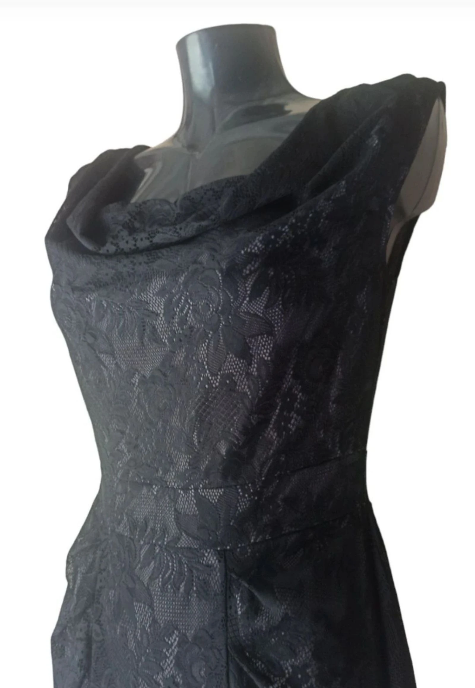 Elegante vestido de cóctel en color negro – photo 5